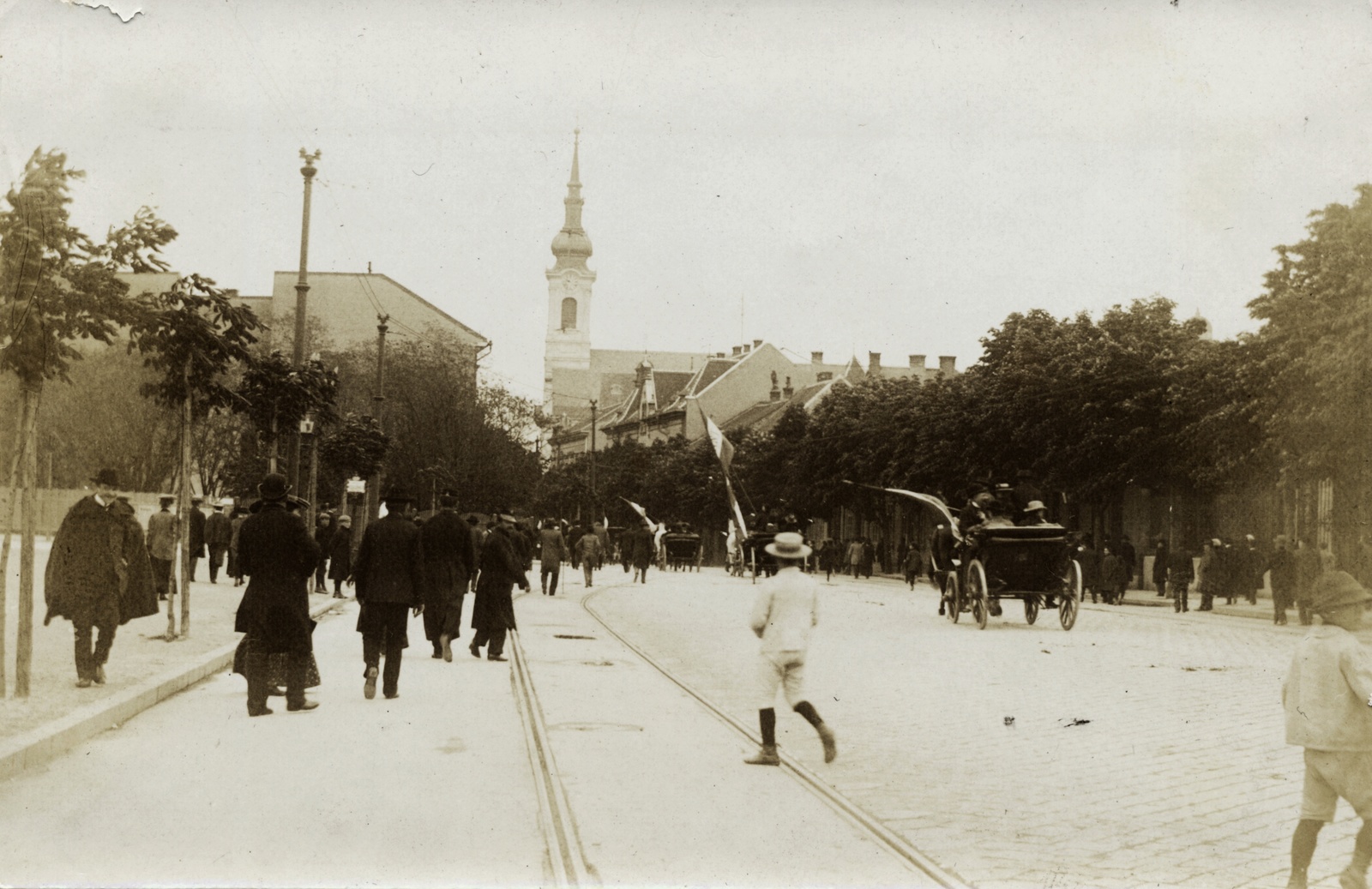 budapest-then-and-today-5-photos-showing-how-much-the-city-has-changed